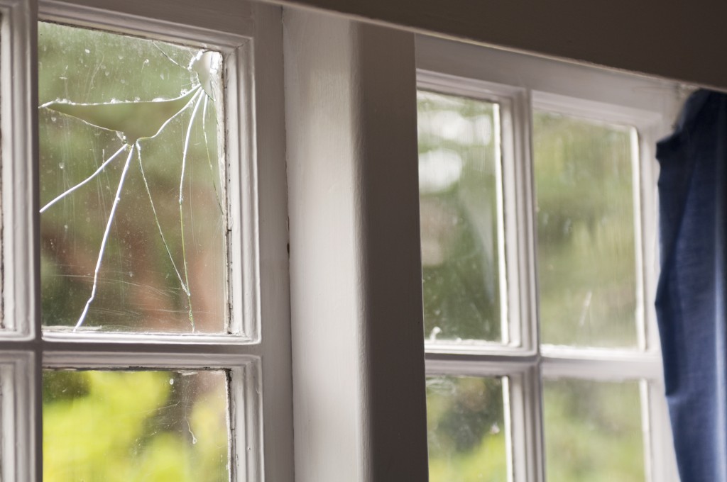 How to Replace Broken Glass Panes CK's Windows & Doors